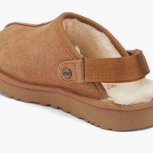 UGG Lanah Clogs Slippers Size 9